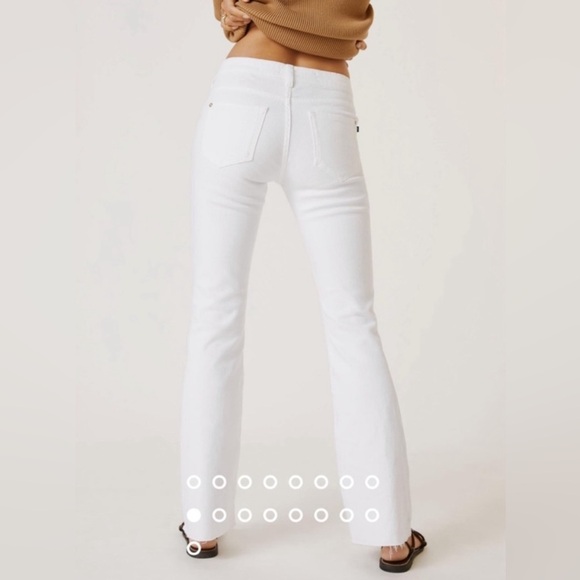 Pilcro The Icon Flare white denim jeans size 31 - Picture 3 of 11